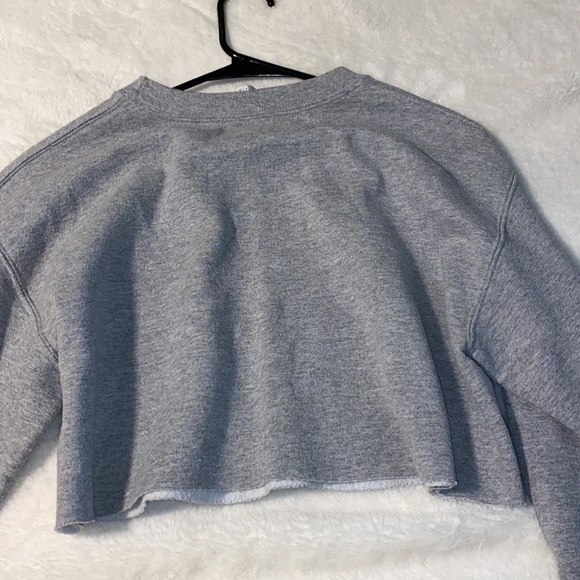 Cropped sweater - Picture 4 of 4